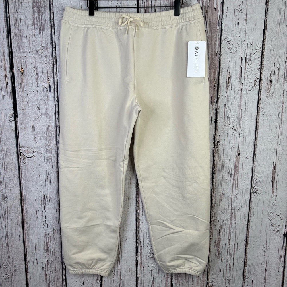 🏷️NWT Athleta Easy Fleece Jogger in Bone (Ivory) Size Large Plush Fabric New $89